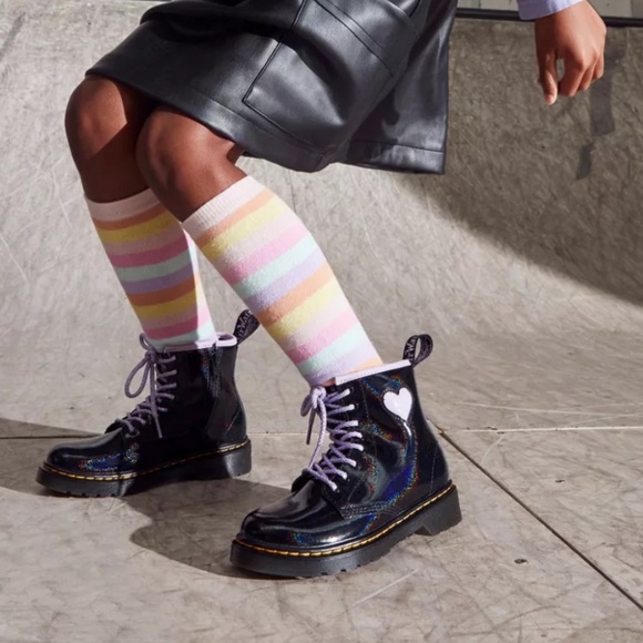 Dr. Martens Other - Dr Martens Junior Heart 1460